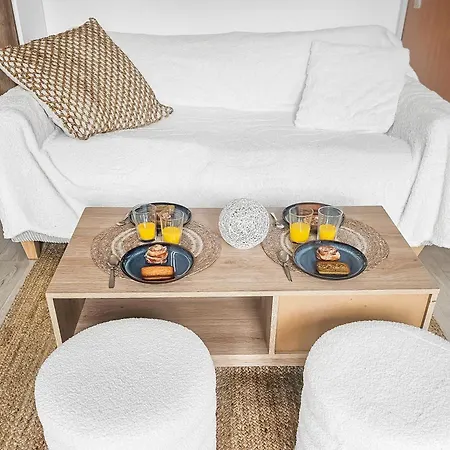 F2 Chic 100 M De La Balcon Sud Ouest Apartmán
